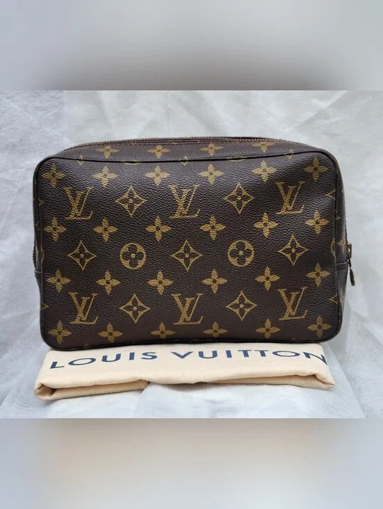 Louis Vuitton Monogram Trousse 23 With Dust Bag