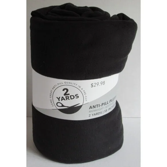 JoAnns 2 Yards Pre Cut Anti Pill Blizzard Fleece Solid Plush Midweight Black NWT