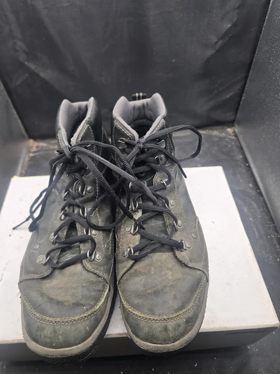Caterpillar Gray and Yellow Work Shoe