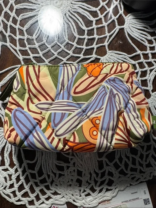Vera Bradley Quilted small, essential Pouch in dragonfly pattern