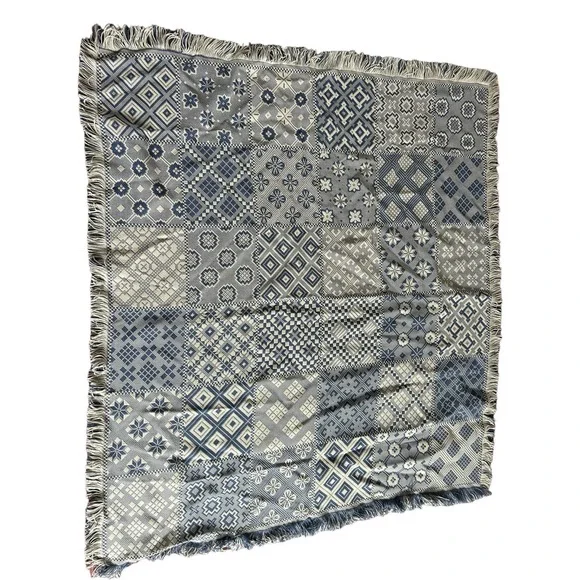 American weavers 100% Softweave Fringed Throw Blanket L 61× 52W blue white‎