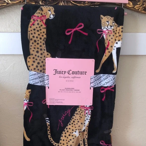 NWT Juicy Couture Black w/ Cheetahs & Bows Oversized Plush Throw