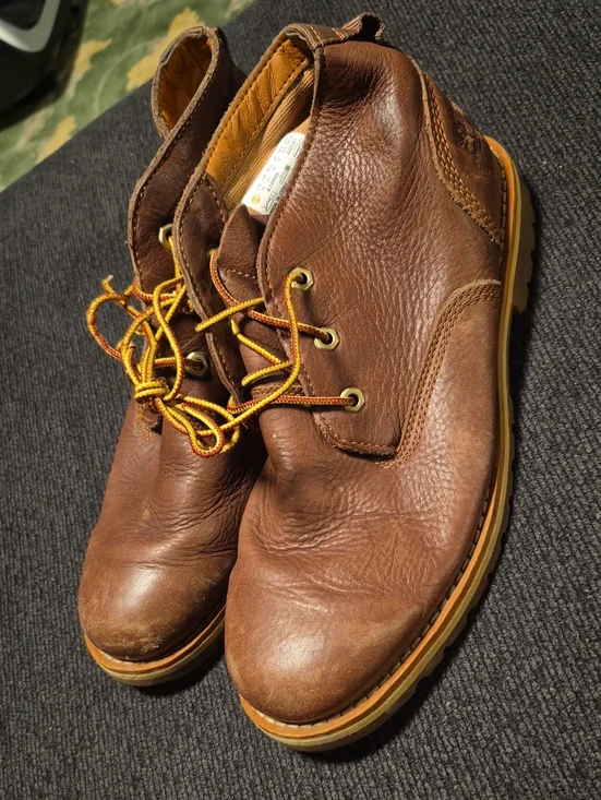 Timberland Brown Leather Chukka Boots with Yellow Accent Laces