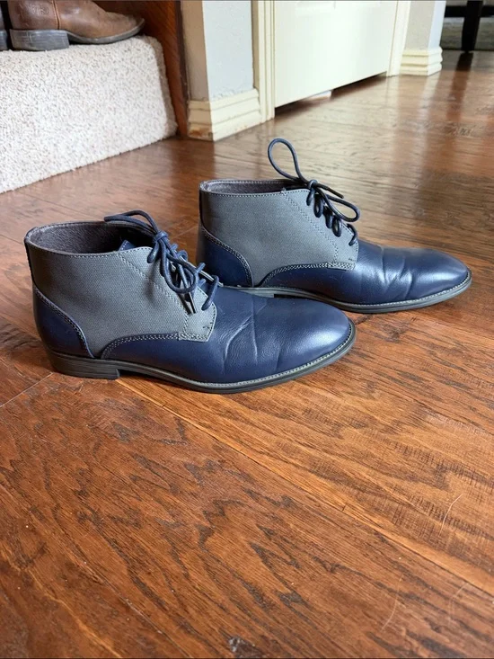 Andrew Fezza Navy and Gray Two-Tone Chukka Boots