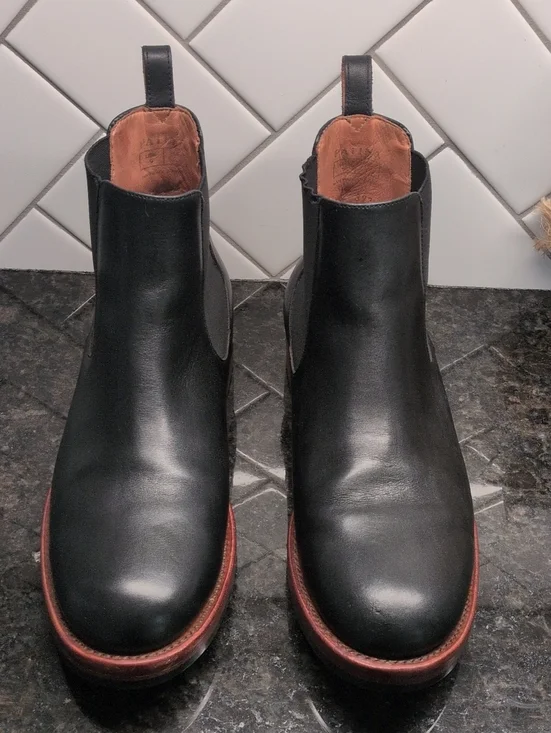 Men's Patina Portland Leather Black Leather Chelsea Boots with Brown Welt