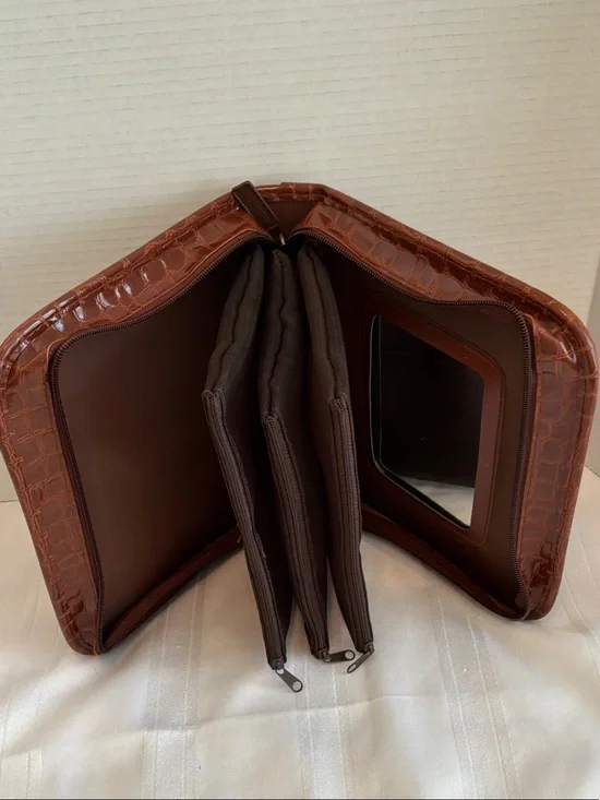 Fashion Fair croc faux leather travel cosmetic binder organizer unisex
