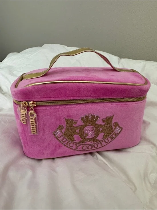 NWT Juicy Couture Pink Velvet Cosmetic Train Case