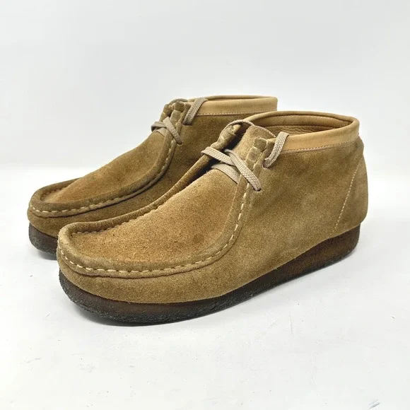 Clarks Wallabee Boot Suede Tan Oak Mens 7.5 M Chukka Moc Toe Crepe Sole 35405