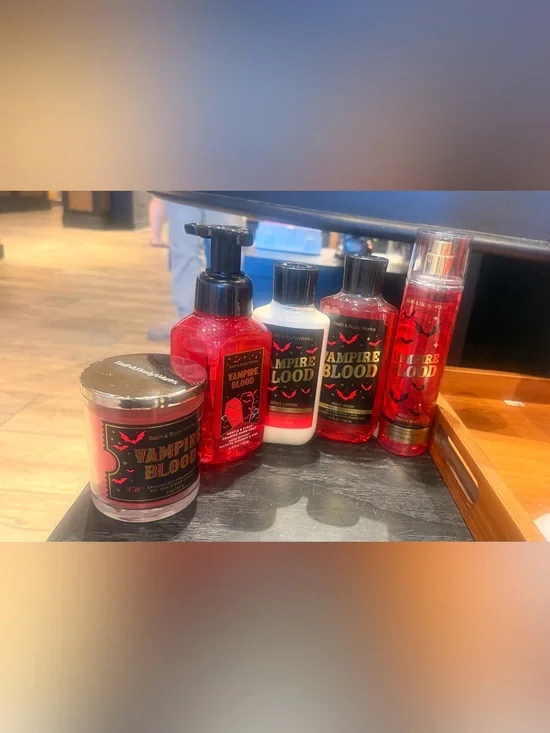 Bath & Body Works Vampire Blood Body Care Set - Red