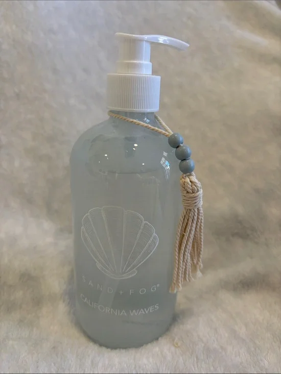 Sand +Fog Scented California Waves Hand Wash NWT 15.7oz Glass Pump