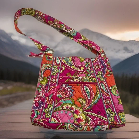 NWOT Vera Bradley Pink Paisley Crossbody / Shoulder Adjustable Strap  Purse Bag‎