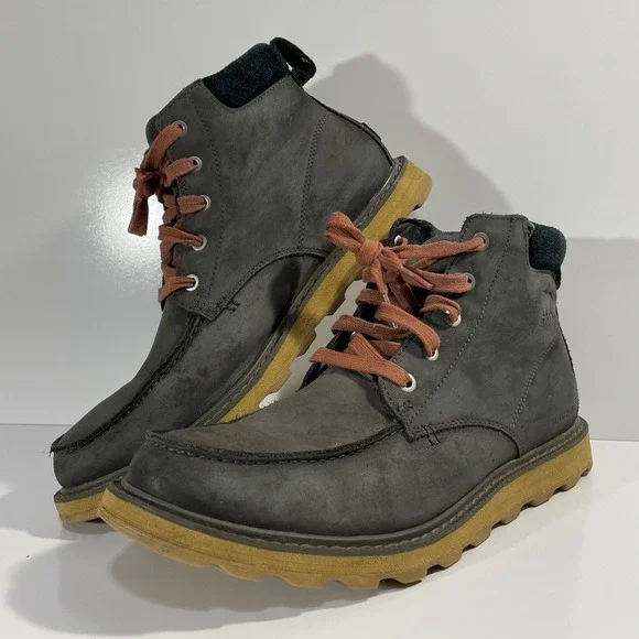 Sorel Mens Size 9.5 Caribou Mod Chukka Boot Waterproof Suede & Nylon Grey