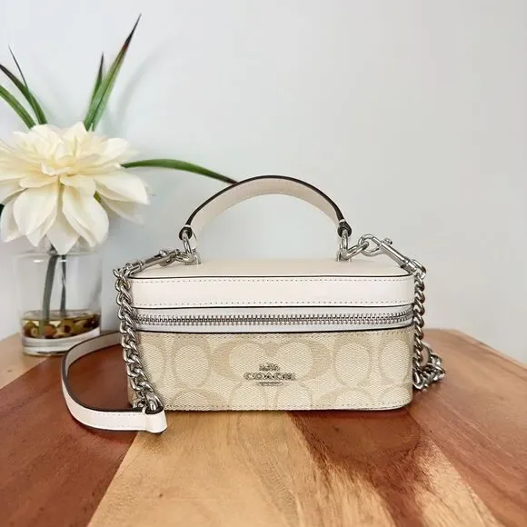 NWT Coach Train Case Crossbody In Signature Canvas‎
