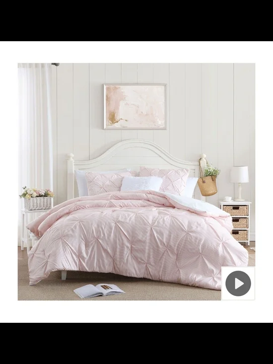Elegant Blush Tufted Comforter Set - Open Never Used