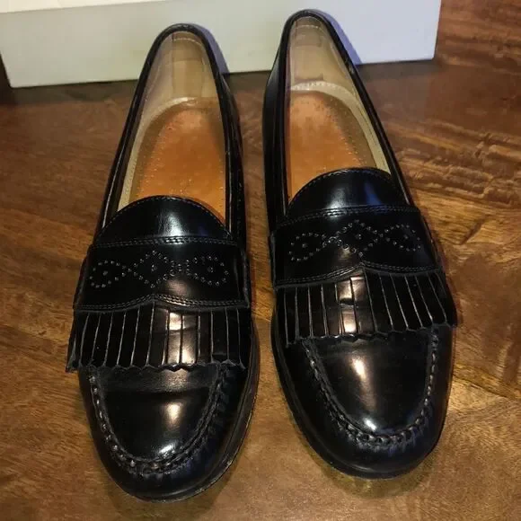 Cole Haan Men's Pinch Medallion Loafers size 9B Black