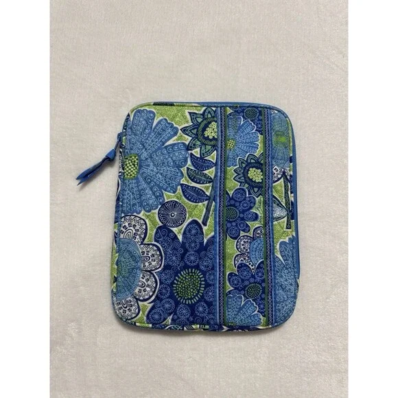 Vera Bradley 10” Tablet Sleeve Cover Doodle Daisy Print Blue Green Floral