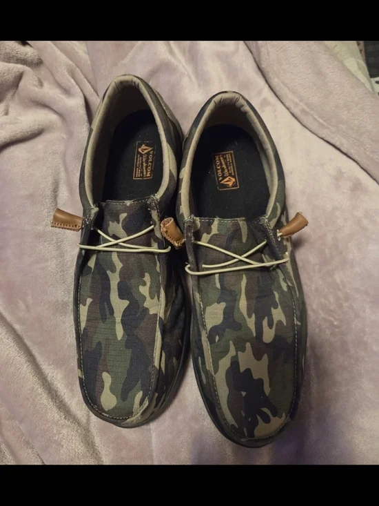 Volcom Men's Camouflage  Composite  Toe Work Shoes Hardly Worn  Size 14 Wide