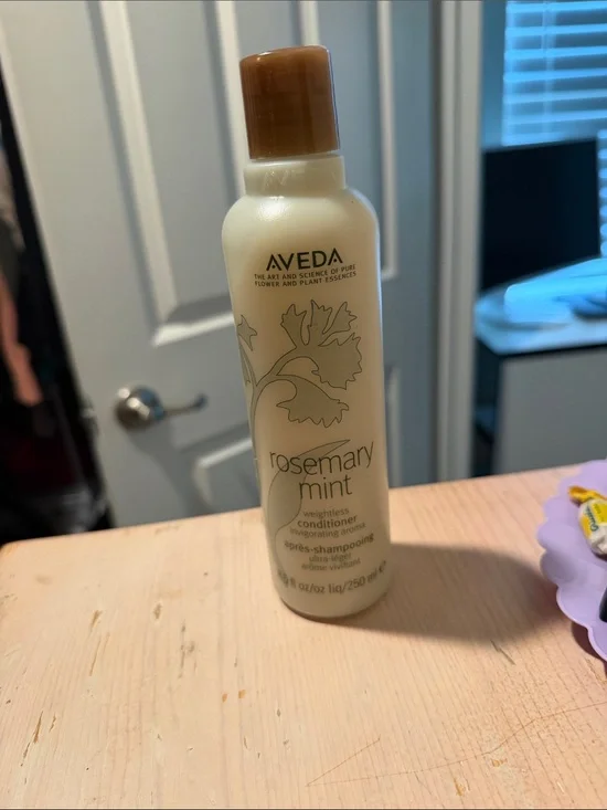 AVEDA Rosemary Mint Conditioner - Cream Bottle with Brown Cap