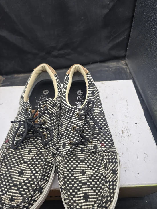 Twisted X Men’s Black & White Patterned Casual Shoes