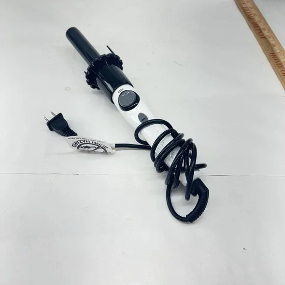 Kiss Instawave Automatic Curling Iron Rotating Curl Wand Ceramic New No box