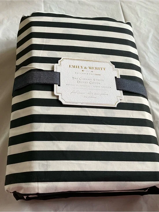 Pottery Barn Teen Emily & Meritt Cabana Stripe Full/Queen Duvet Cover- New Tag