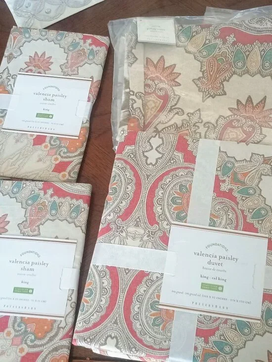 Pottery Barn Valencia Paisley Cal King Duvet , 2 Euro Sham, pillow cover. NEW