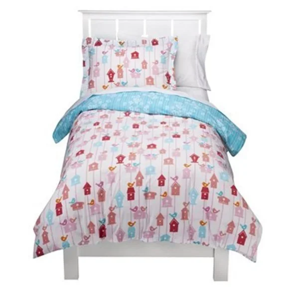 Circo Twin Duvet Cover Standard Pillow Sham Set