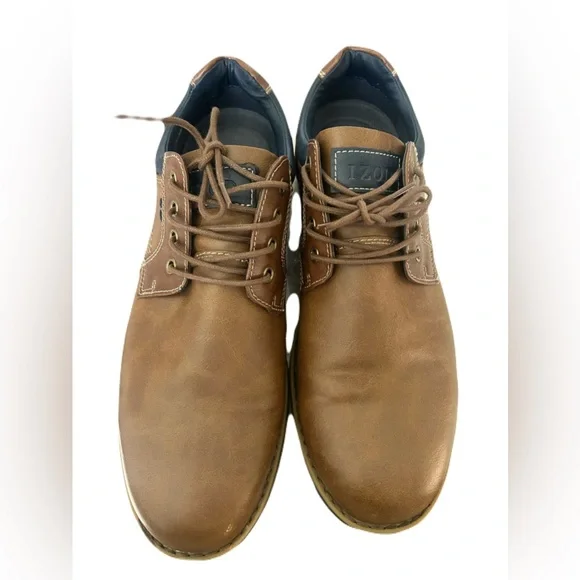 Izod Men's Tan Oxfords