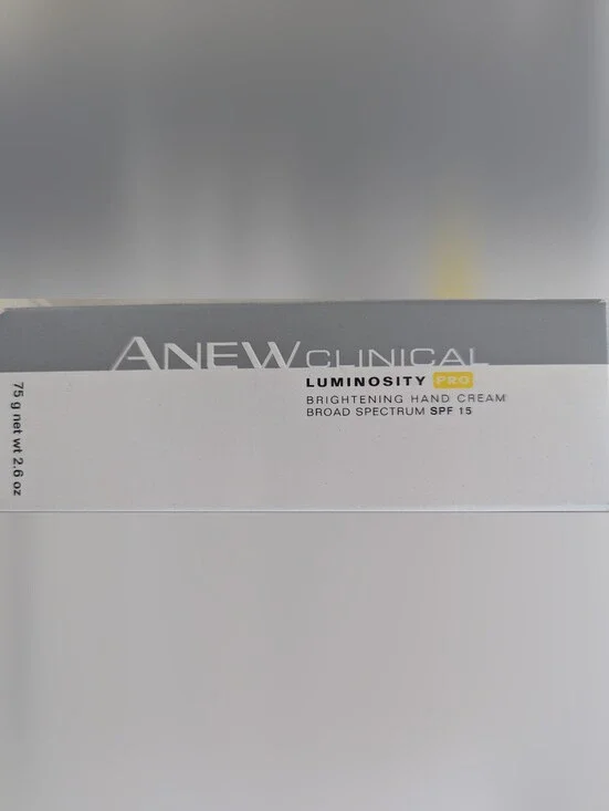 Avon Anew LUMINOSITY PRO 2.6 Oz Brightening Hand Cream SPF/FPS 15