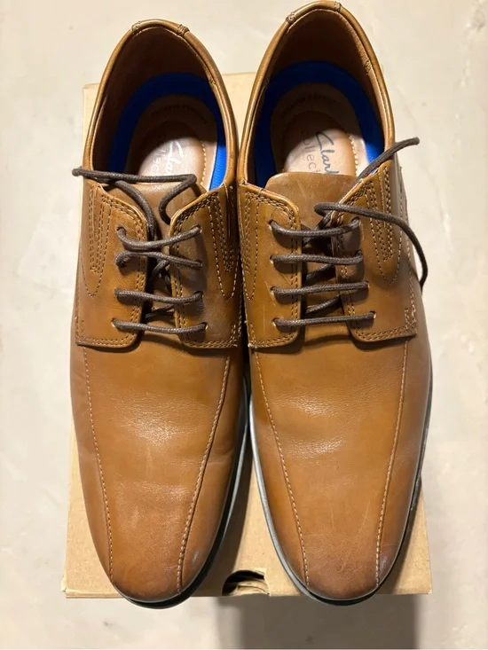 Clarks Whiddon Pace men's oxford dress shoes