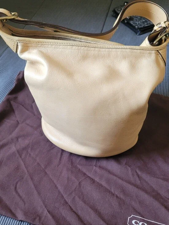 Coach Pebbled Leather Hobo Shoulder Bag in Cream