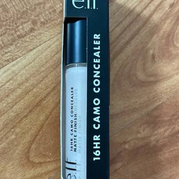 Elf 16 HR Camo‎ Concealer