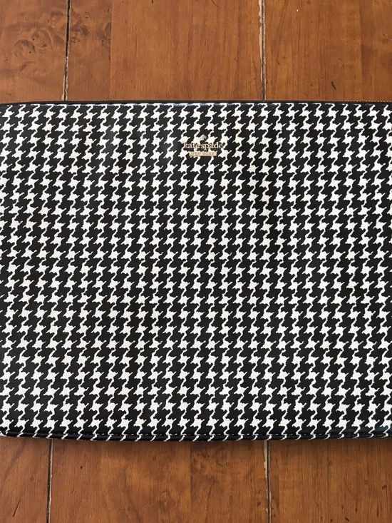 kate spade Black and White Houndstooth Laptop Sleeve