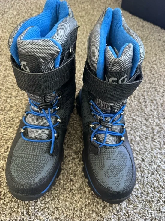3M Thinsulate men’s Black and Blue Waterproof Snow Boots