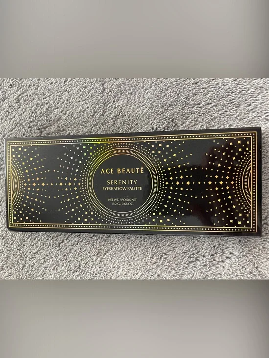 Ace Beauté Serenity Eyeshadow Palette - Black & Gold