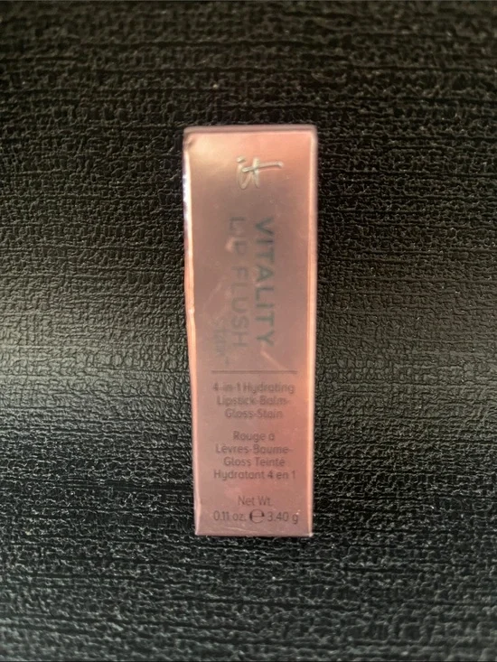 it cosmetics Vitality Lip Flush Hydrating Lipstick Balm — color JE NE SAIS QUAI