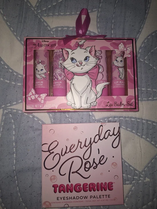 Disney Everyday Rosé Tangerine Eyeshadow Disney Lip Balm Set