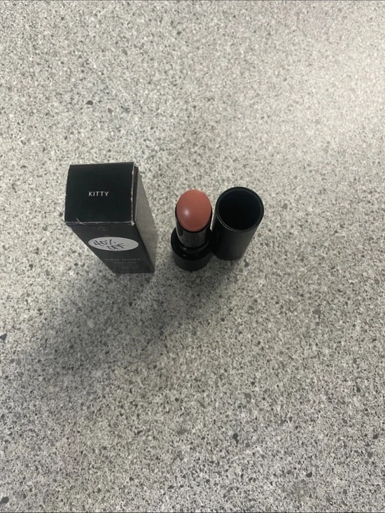Lipstick-Kitty