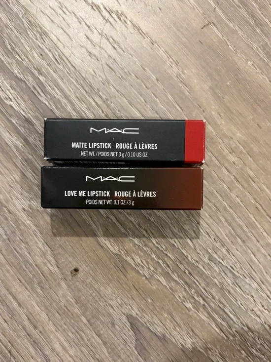BNIB MAC LIPSTICK BUNDLE