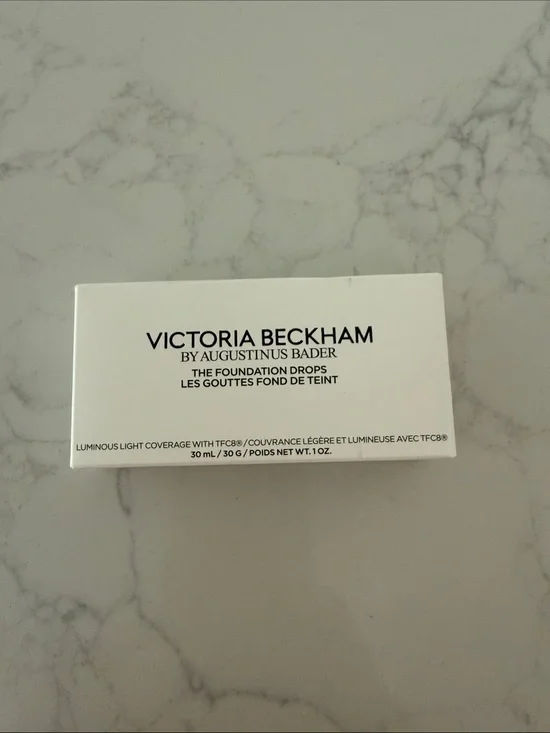 Victoria Beckham The Foundation Drops Light 4
