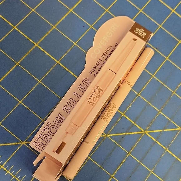 Covergirl Brow Filler Pomade Pencil Paddle Brush 400 Soft Brown 0.2g New in Box