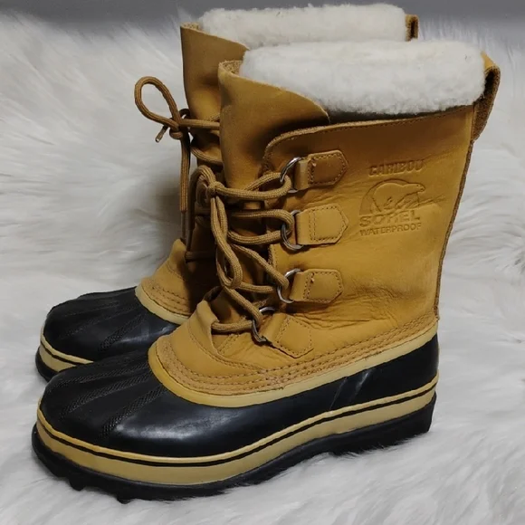 (X-67) SALE! Sorel Men's Caribou Shell Waterproof Tan/Black Winter Boots Sz.9