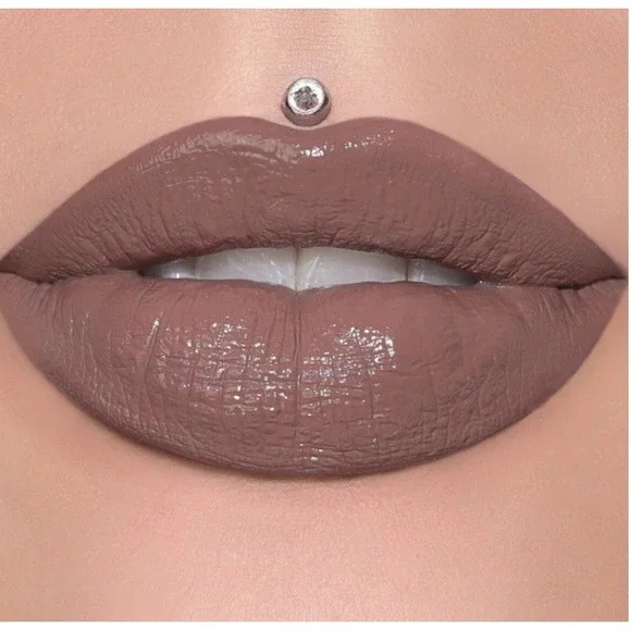 Jeffree Star Supreme Lip Gloss Full Pigment Tea Bag