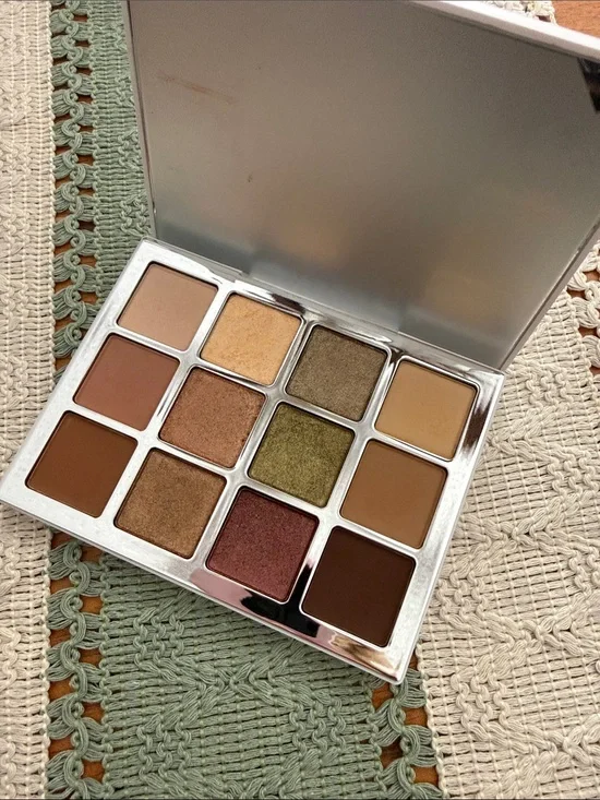 Makeup by Mario ethereal eyes nature palette