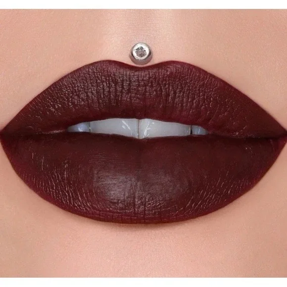 Jeffree Star Velvet Trap Lipstick Communion Wine
