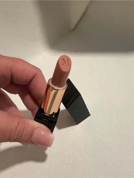 Morphe Mega Matte Lipstick in Shade “Single AF” New Unboxed DISCONTINUED