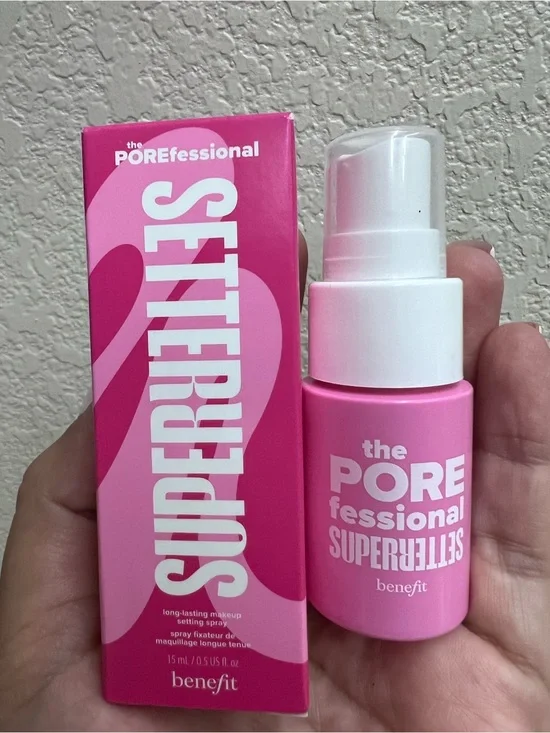 Benefit POREfessional Super Setter Makeup Setting Spray - Bright Pink Bottle