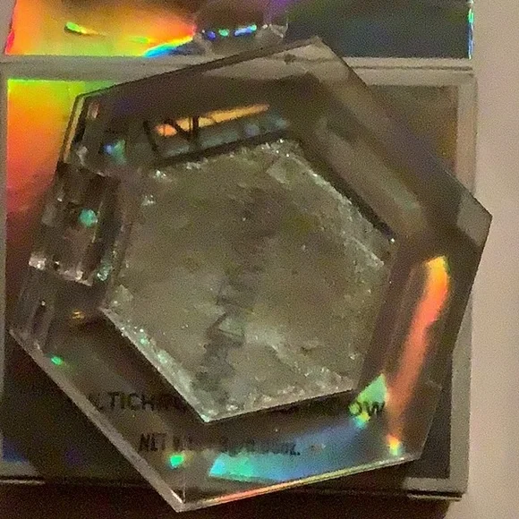 Holographic Silver Eyeshadow