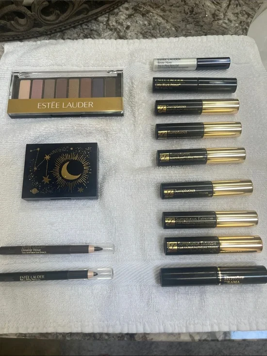 Estee Lauder Women Makeup Eye Collection in Black and Gold