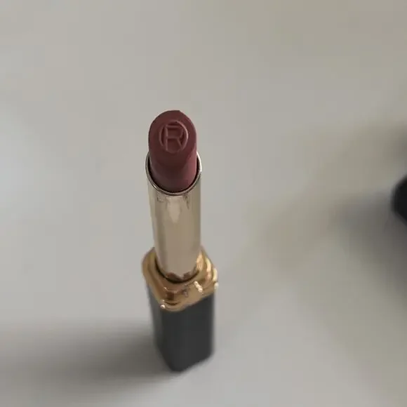 L'OREAL COLOUR RICHE LIPSTICK 601 WORTH IT NEW O.06 Makeup